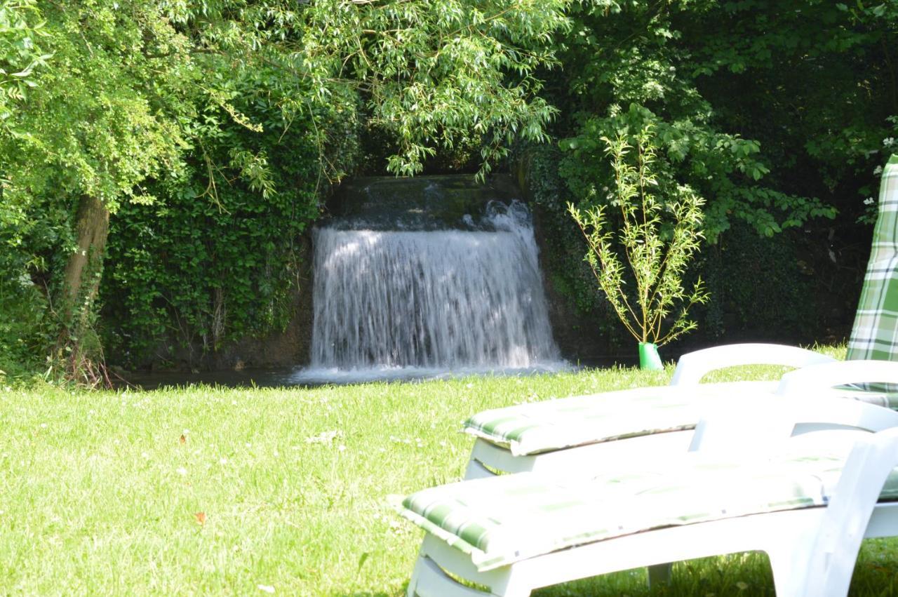 Les Gites Insolites De La Cascade Lespesses ภายนอก รูปภาพ